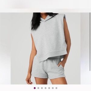 ALO Yoga cropped Gray Sleeveless Hoodie